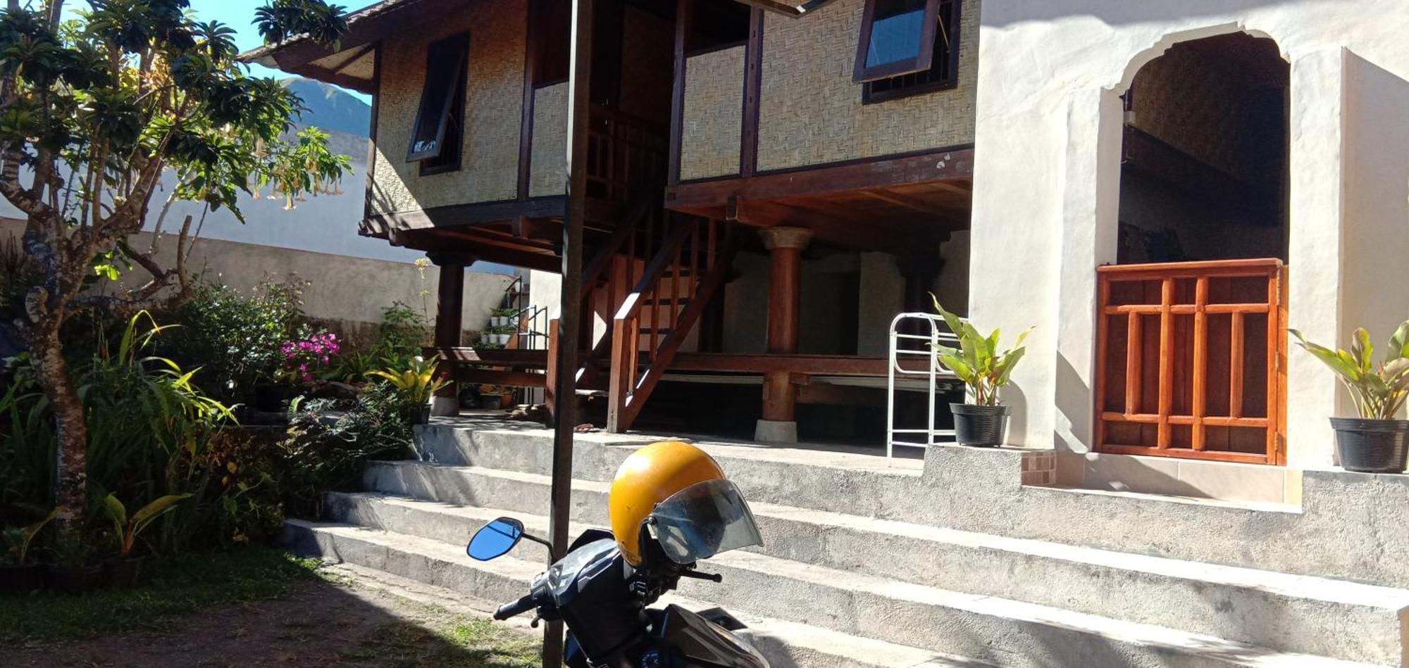 Radiya Guesthouse Sembalunlawang Habitación foto