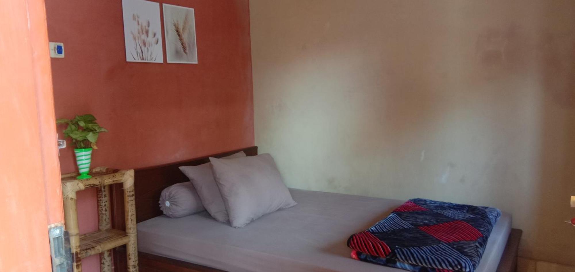 Radiya Guesthouse Sembalunlawang Habitación foto