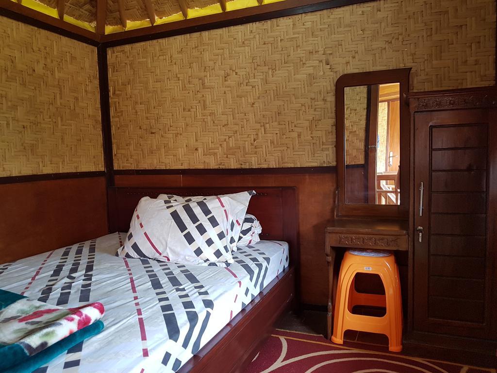 Radiya Guesthouse Sembalunlawang Habitación foto