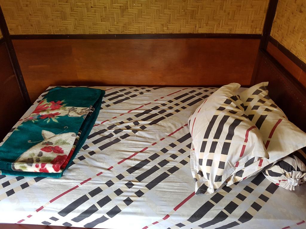 Radiya Guesthouse Sembalunlawang Habitación foto